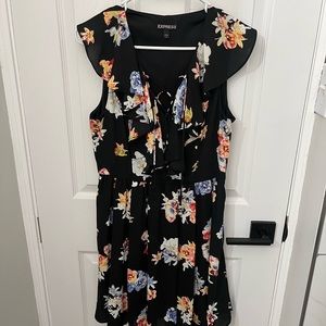 Express Dress Black w Flower Print, Size 8